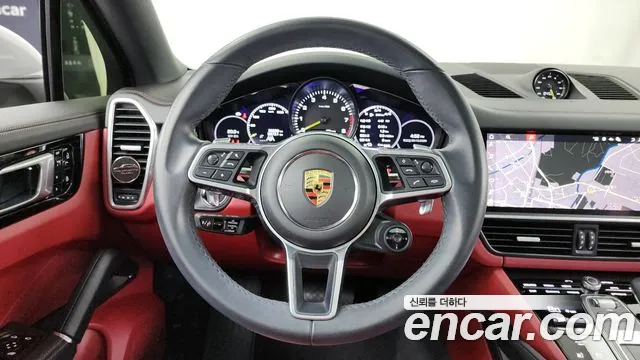 Porsche Cayenne 2021