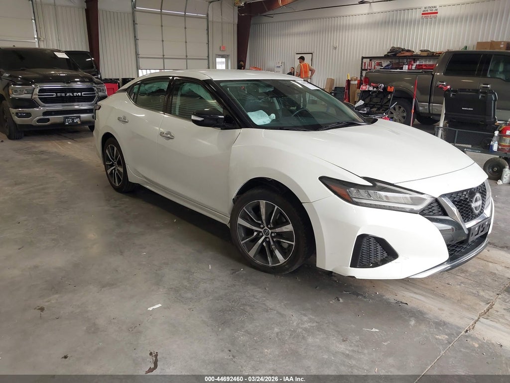 Nissan Maxima 2023