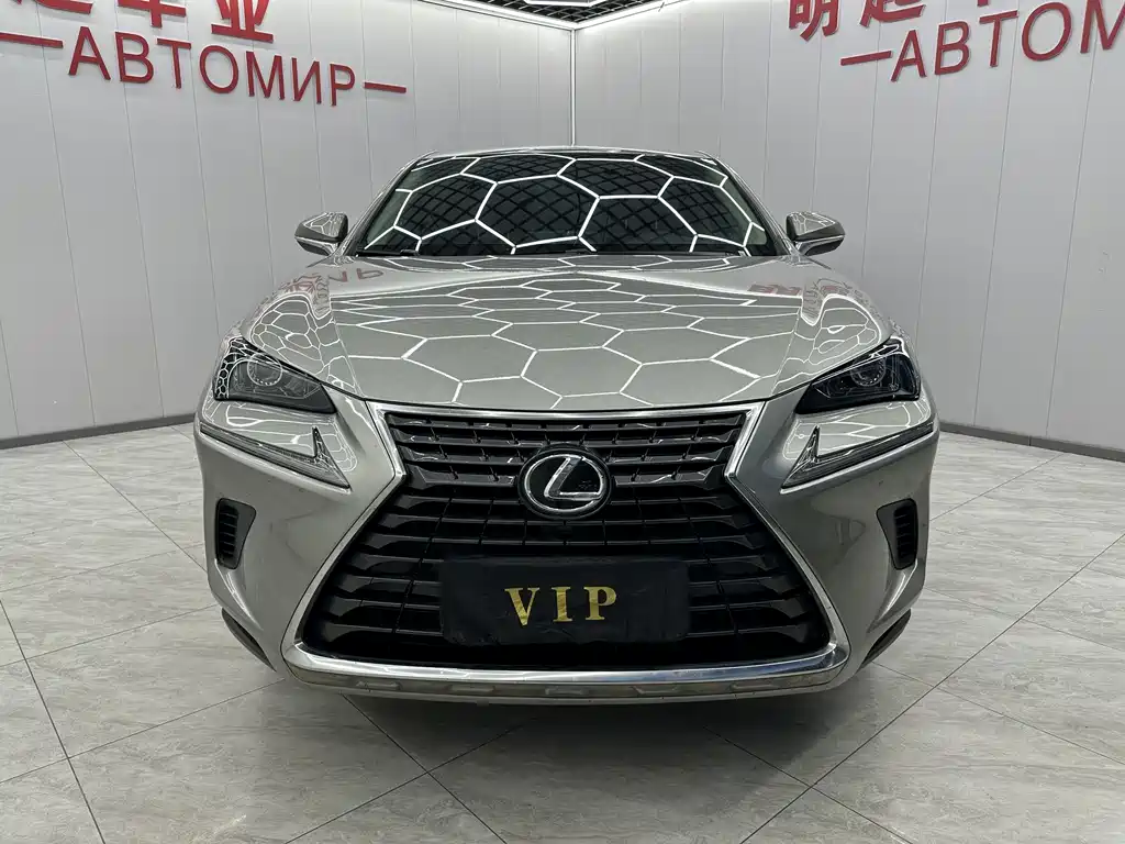 Lexus NX 2021