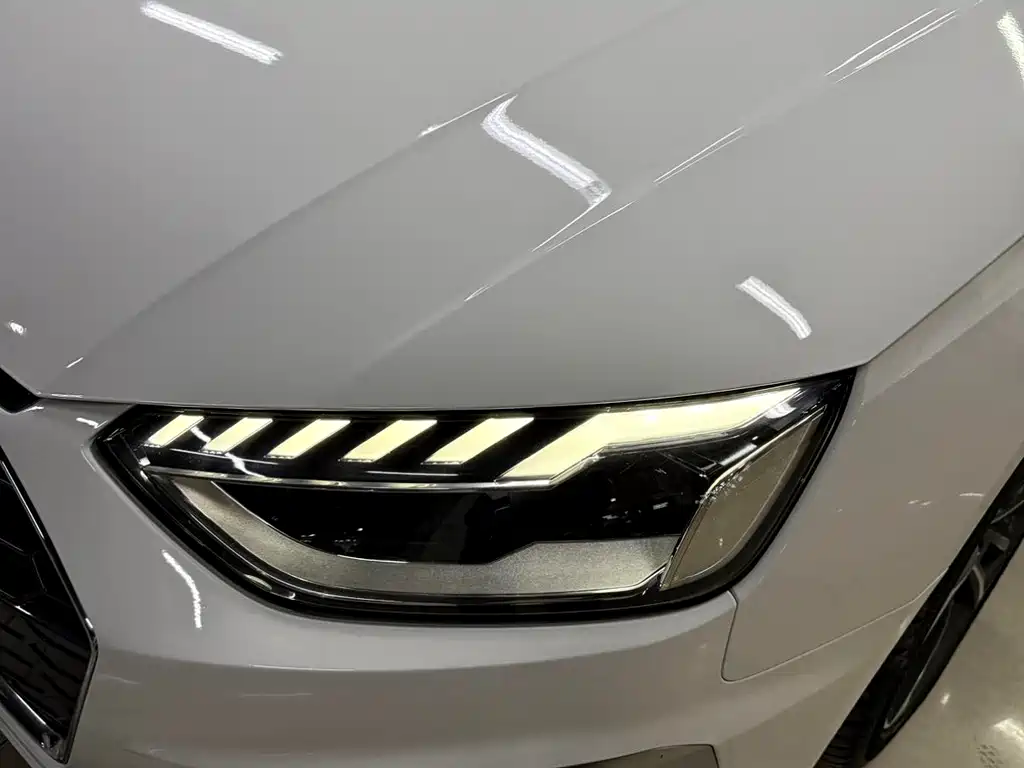 Audi A4 2021