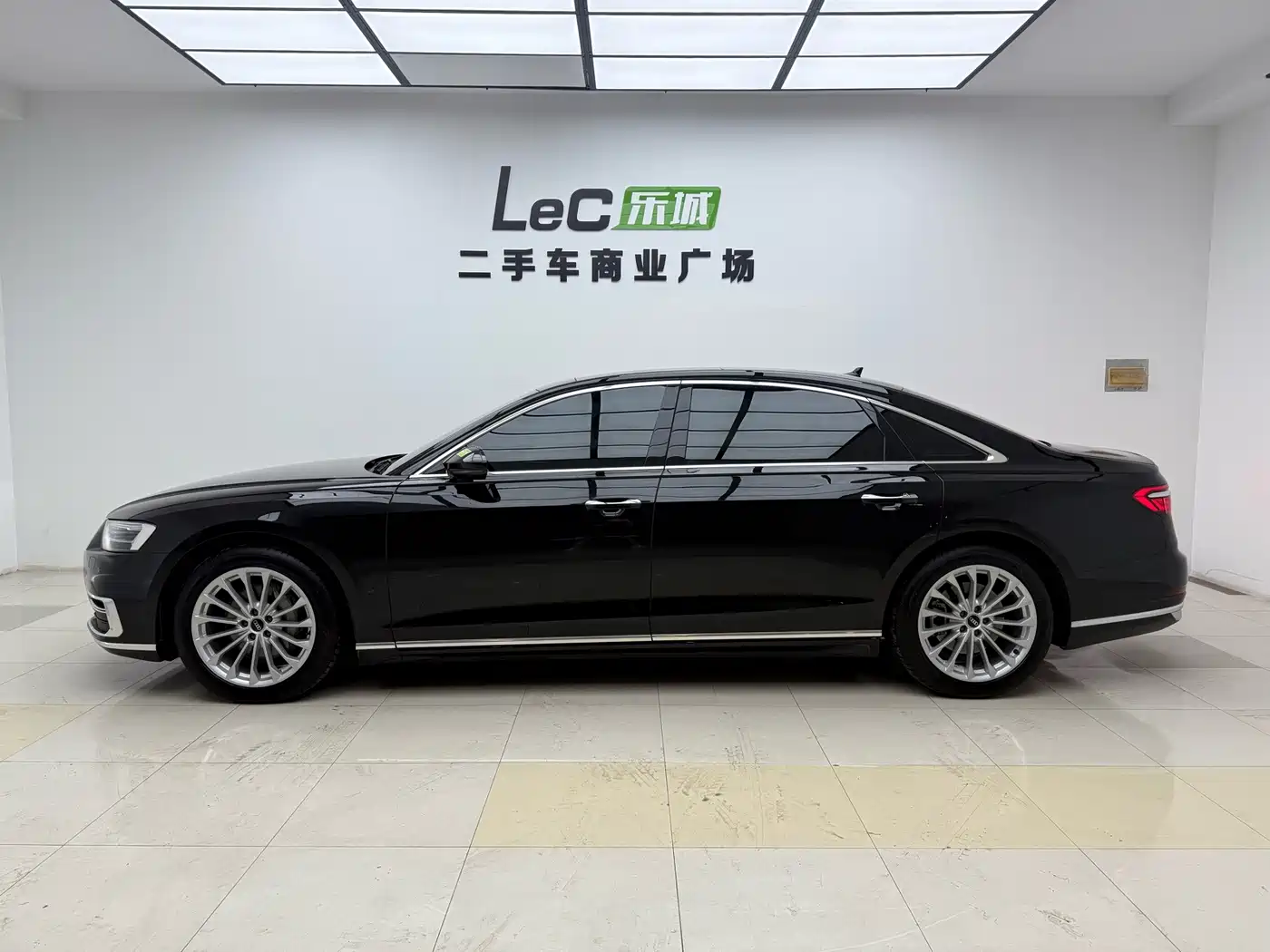 Audi A8 2022