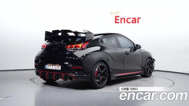 Hyundai Veloster 2021