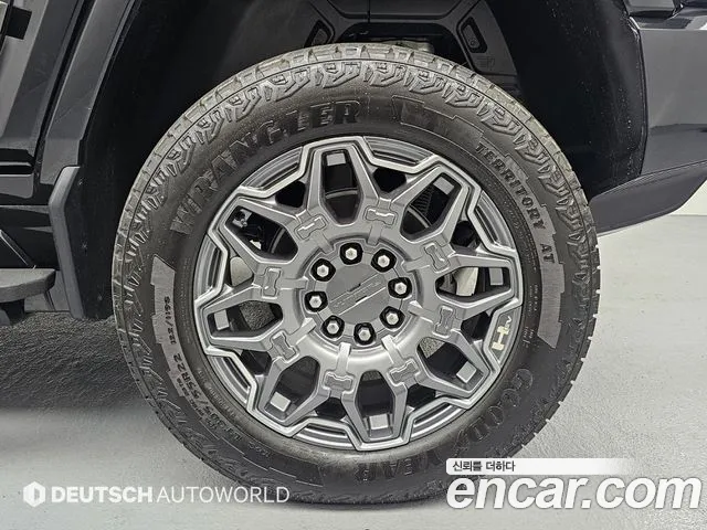 GMC Hummer EV 2024