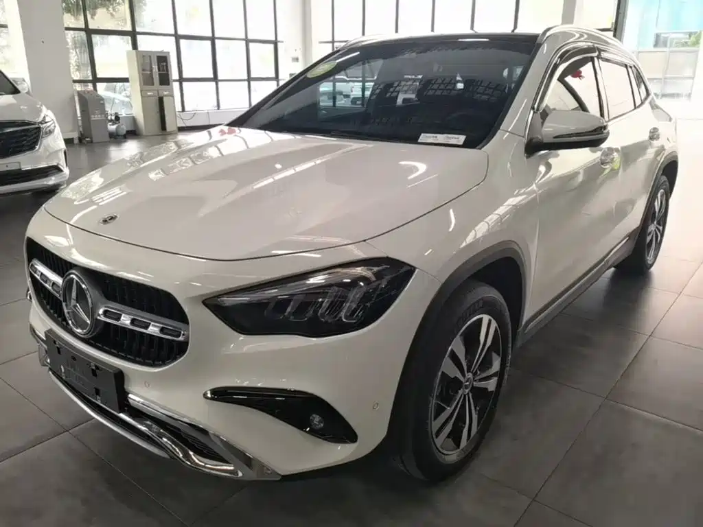 Mercedes-Benz GLA 2025
