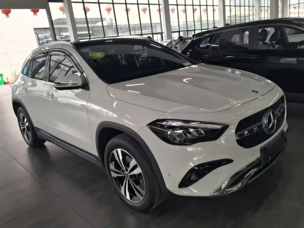 Mercedes-Benz GLA 2025