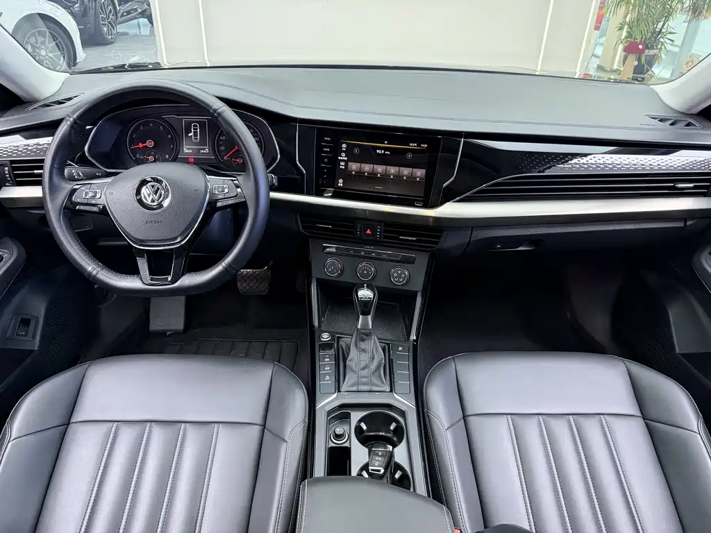 Volkswagen Passat 2021