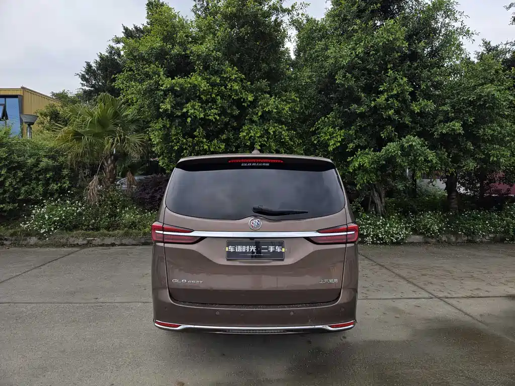 Buick GL8 2021