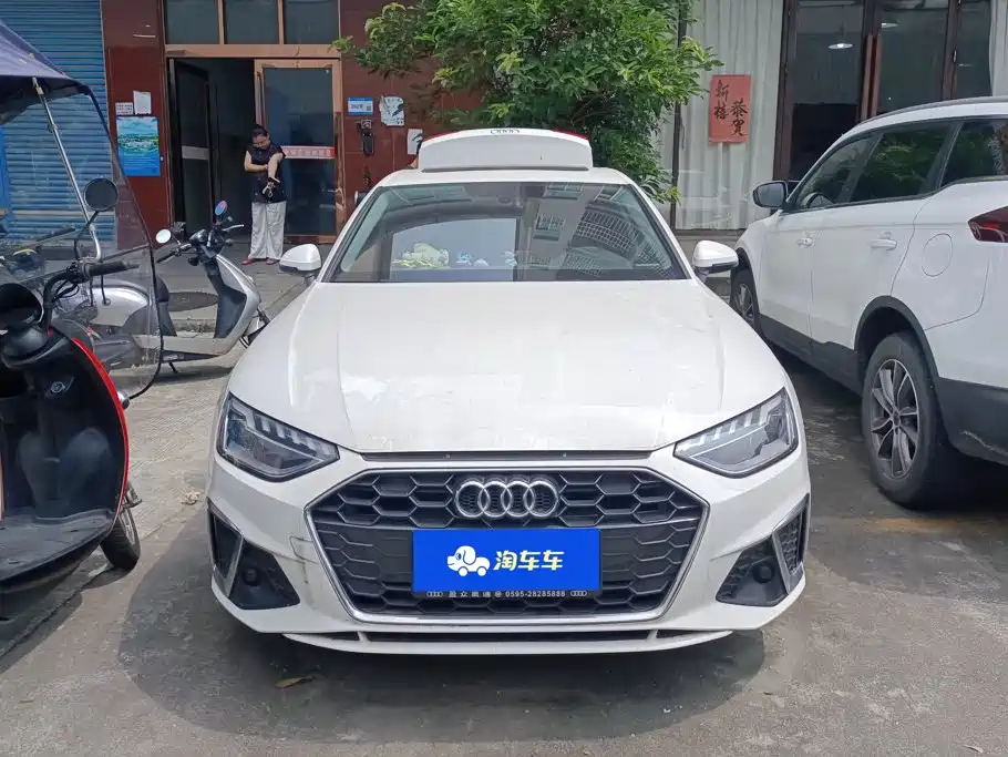 Audi A4 2023