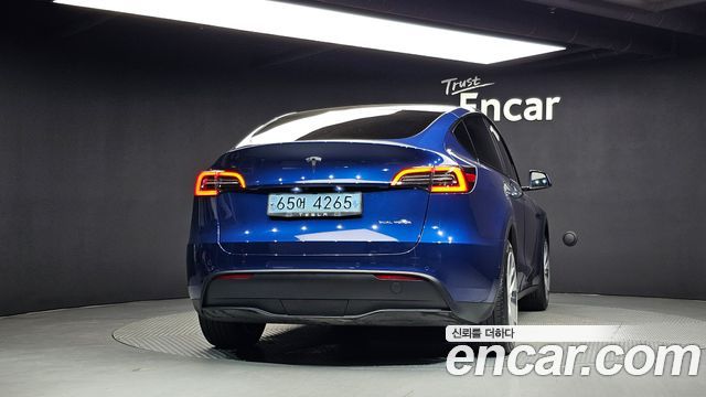 Tesla Model Y 2021