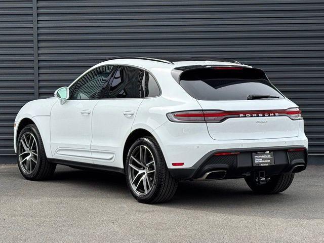 Porsche Macan 2025