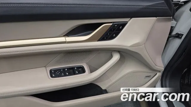 Porsche Taycan 2024