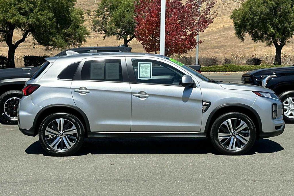 Mitsubishi Outlander Sport 2025