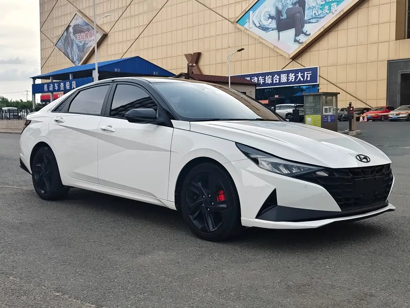 Hyundai Elantra 2022