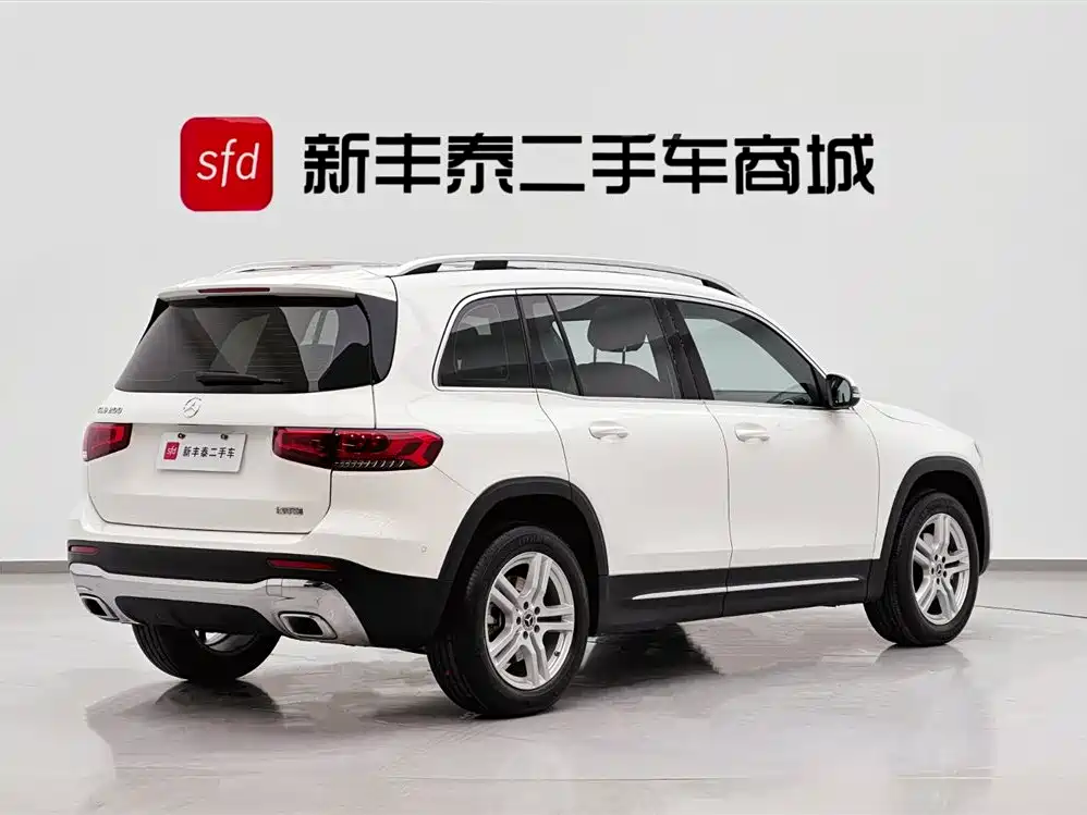 Mercedes-Benz GLB 2023