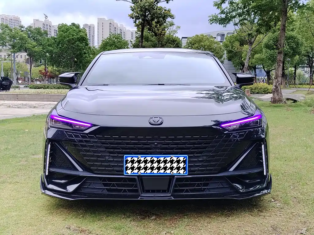Changan UNI-V 2022