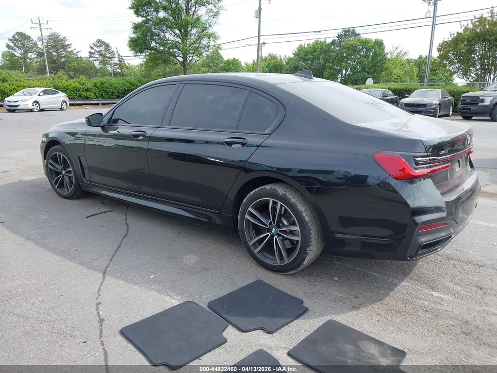 BMW 740 2022