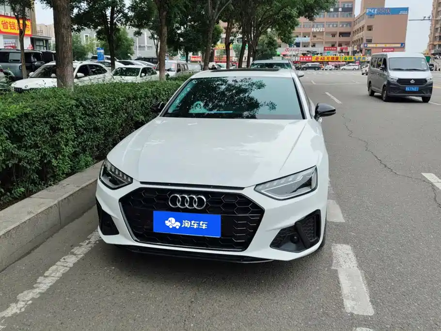 Audi A4 2022