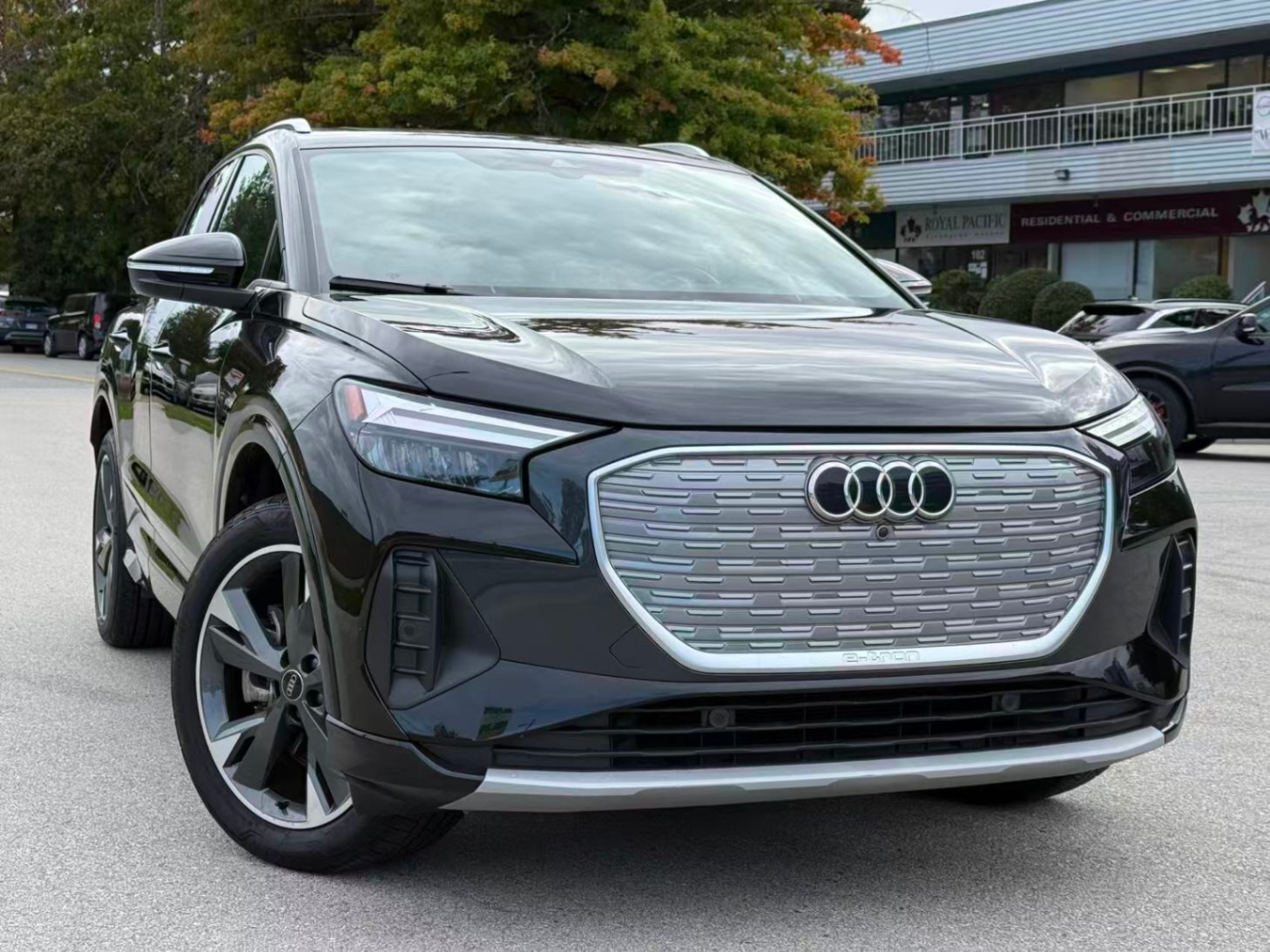 Audi Q4 e-tron 2024