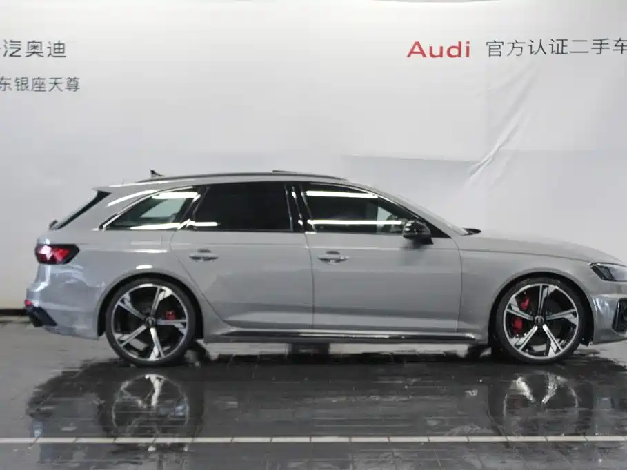 Audi RS 4 2024
