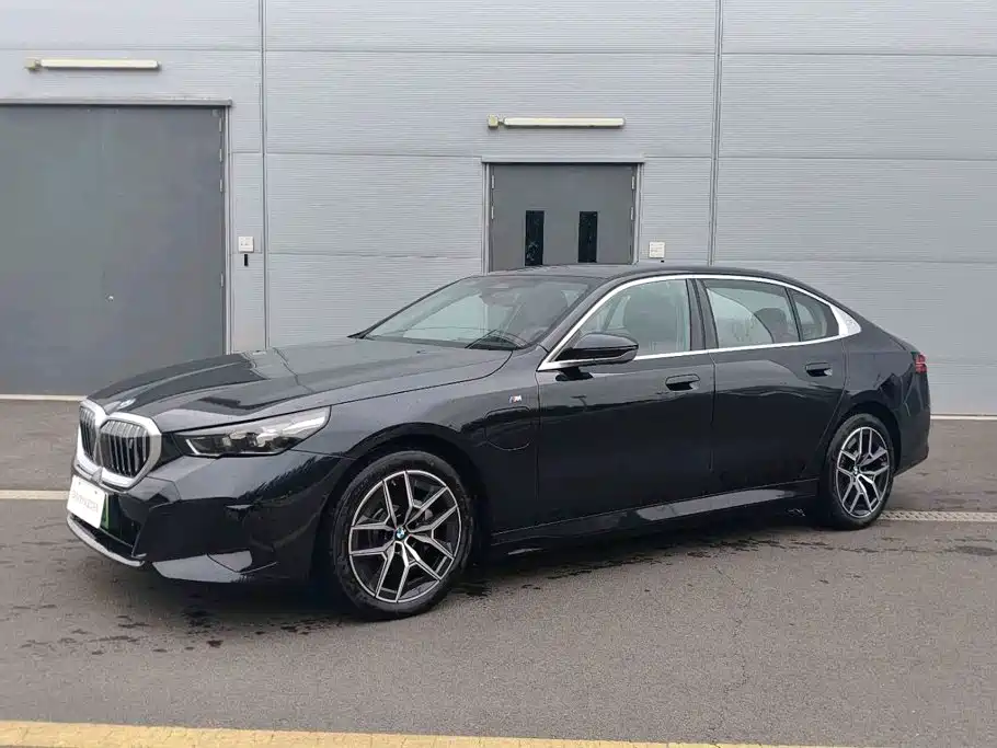 BMW i5 2026