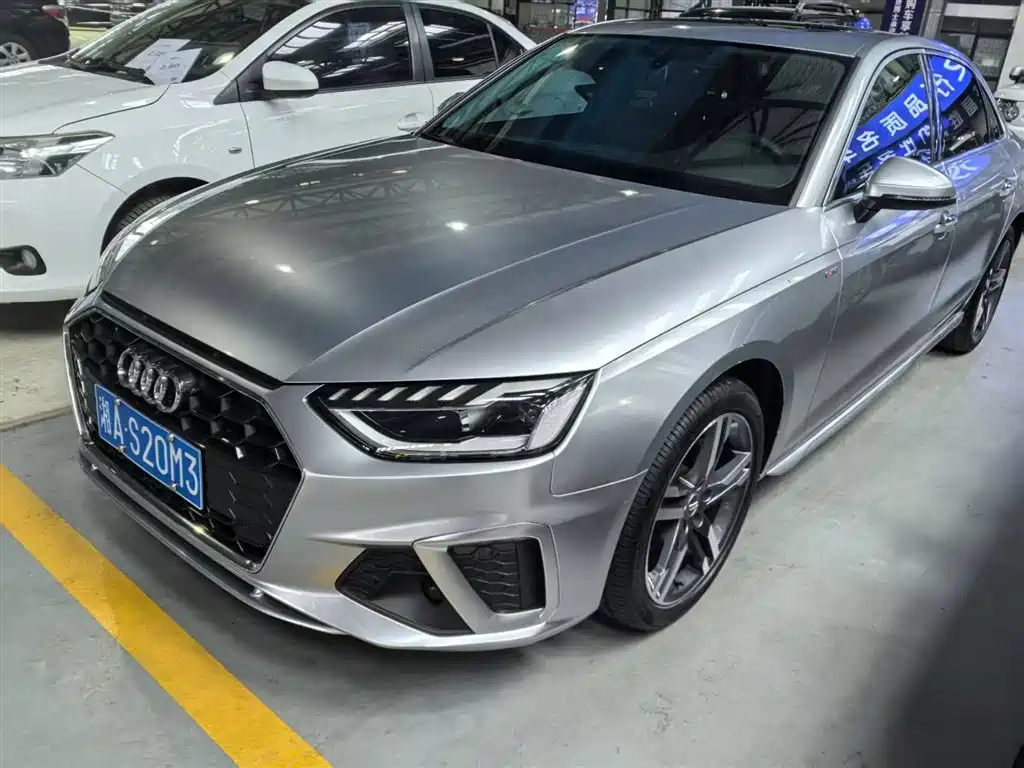 Audi A4 2021