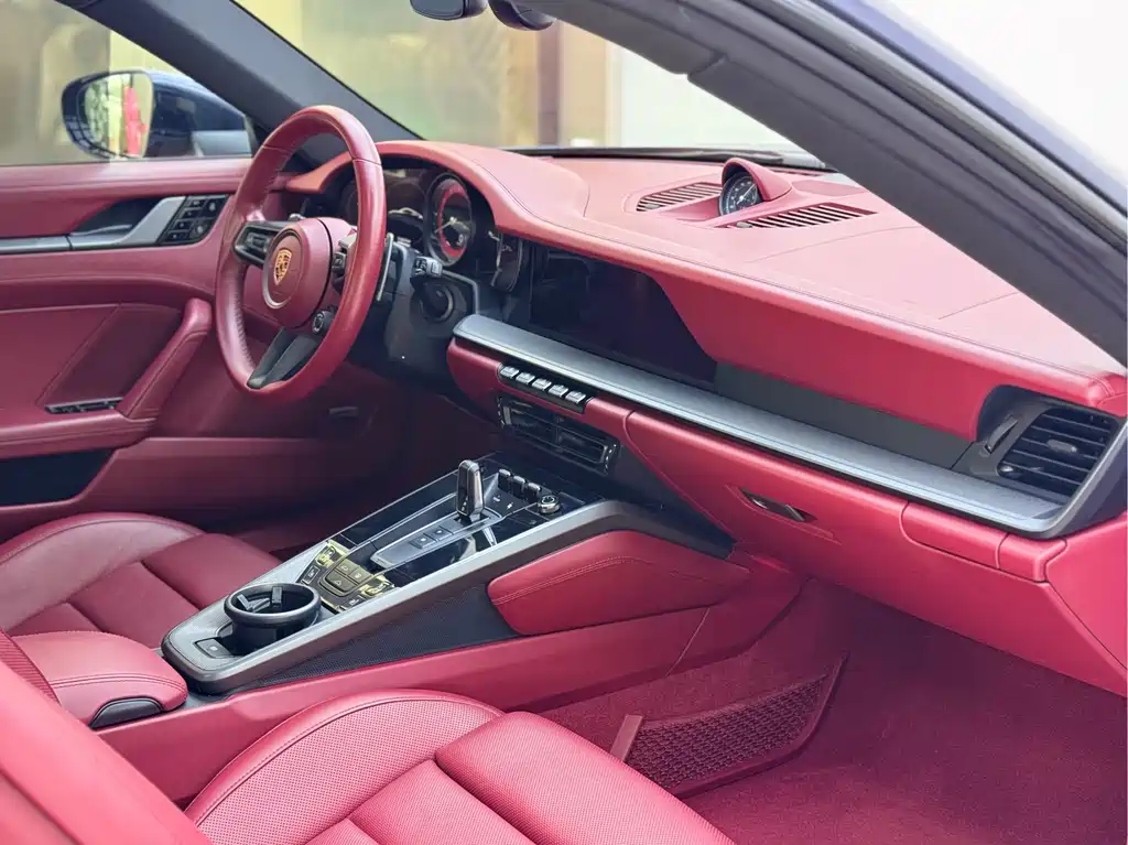 Porsche 911 2021