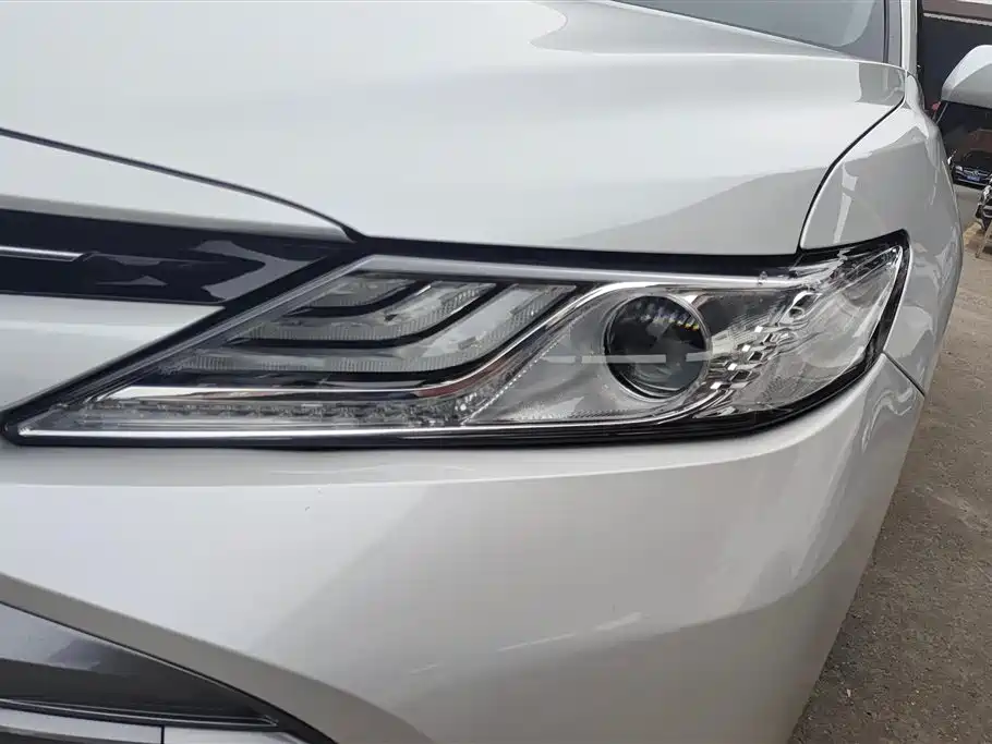 Toyota Camry 2021