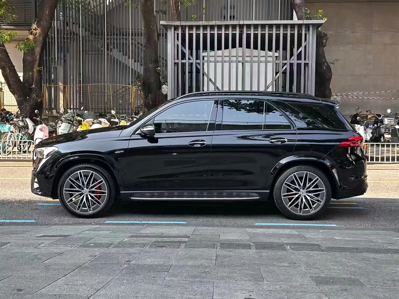 Mercedes-Benz GLE AMG 2024