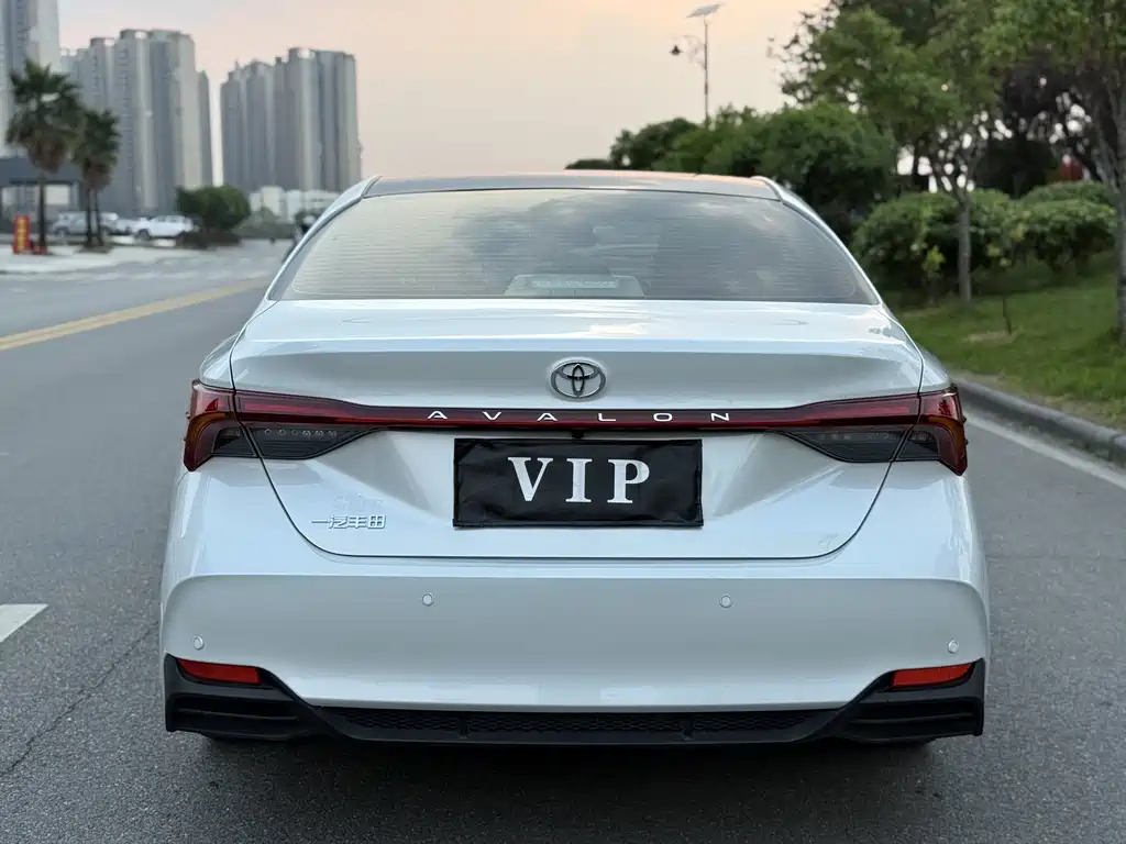 Toyota Avalon 2024