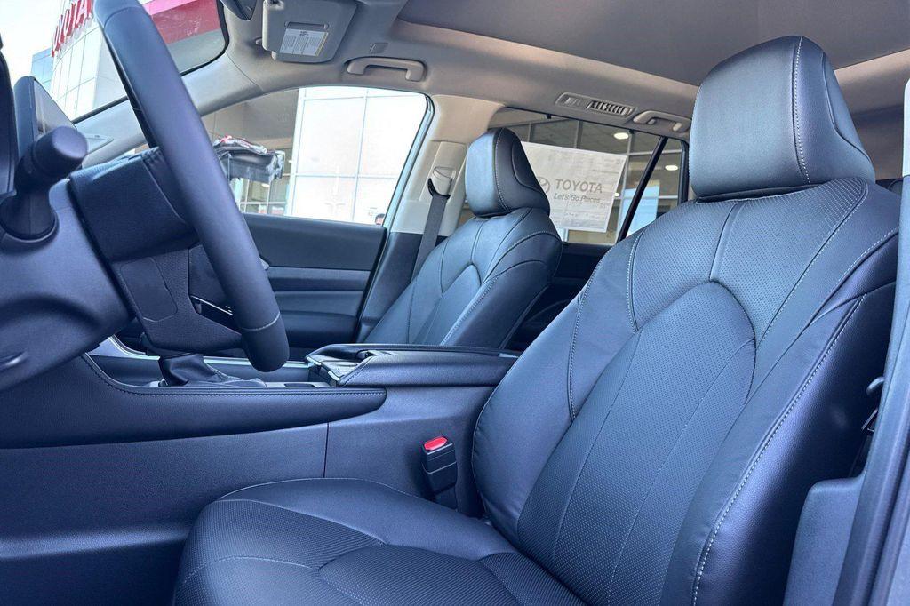 Toyota Grand Highlander 2026