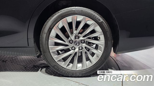 Lexus ES 2026