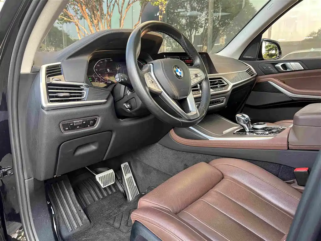 BMW X7 2022
