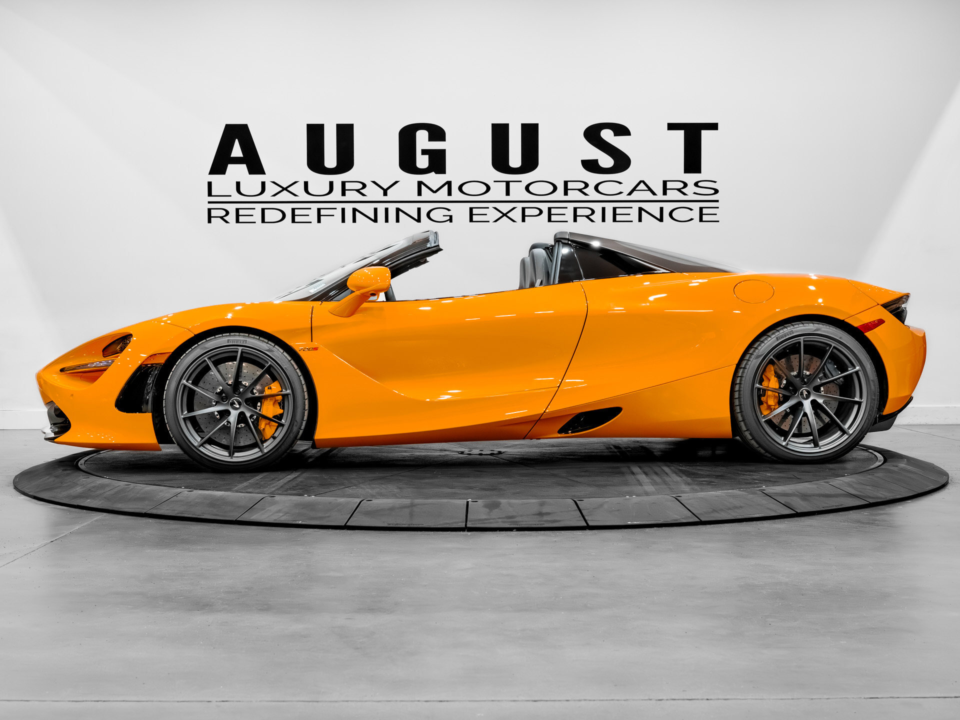 McLaren 720S 2021