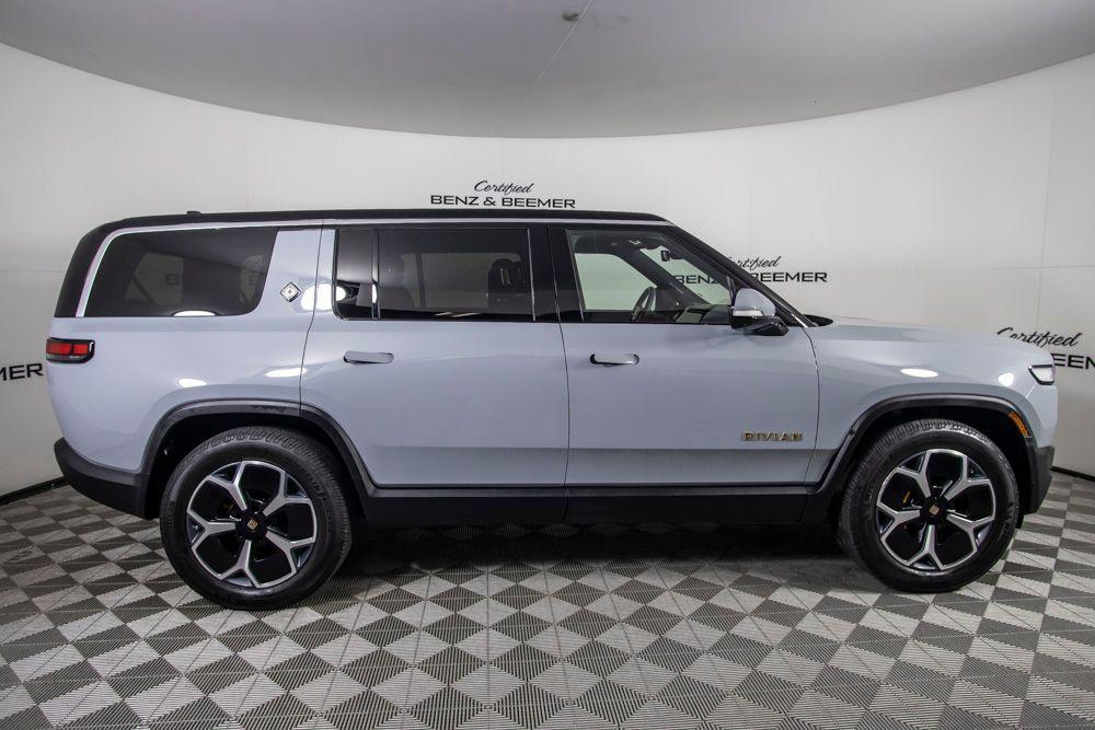 Rivian R1S 2023