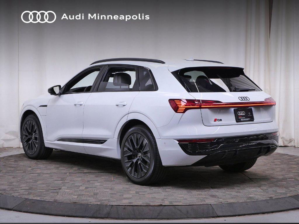 Audi Q8 e-tron 2024