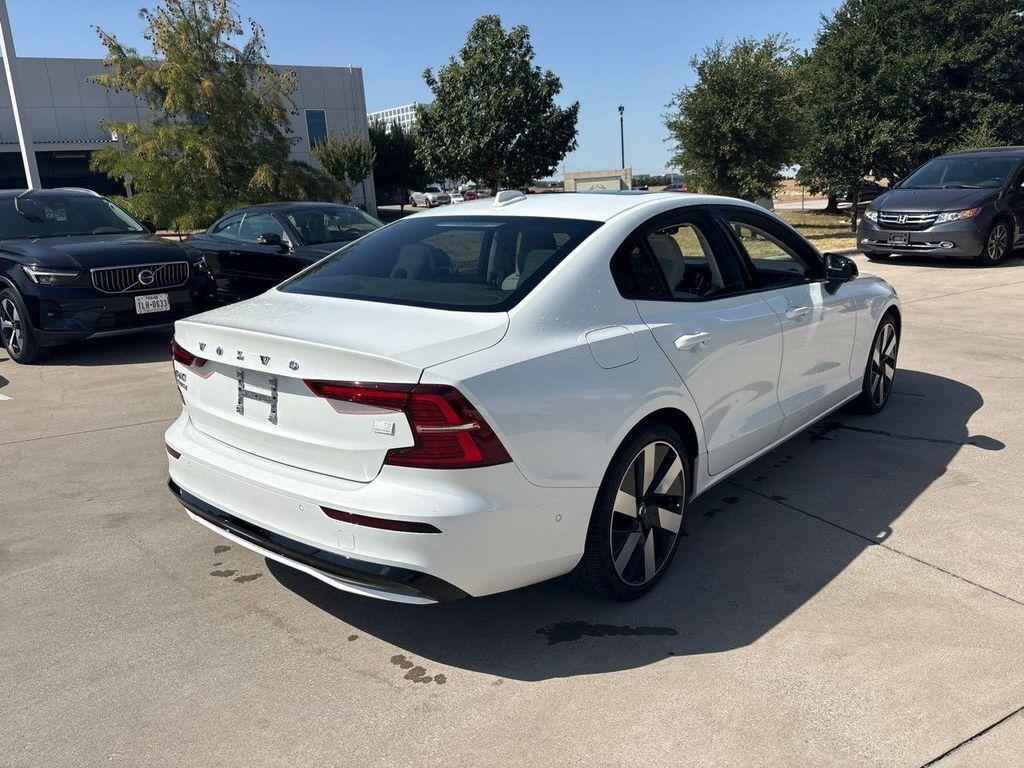 Volvo S60 2024
