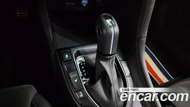 Hyundai Veloster 2022