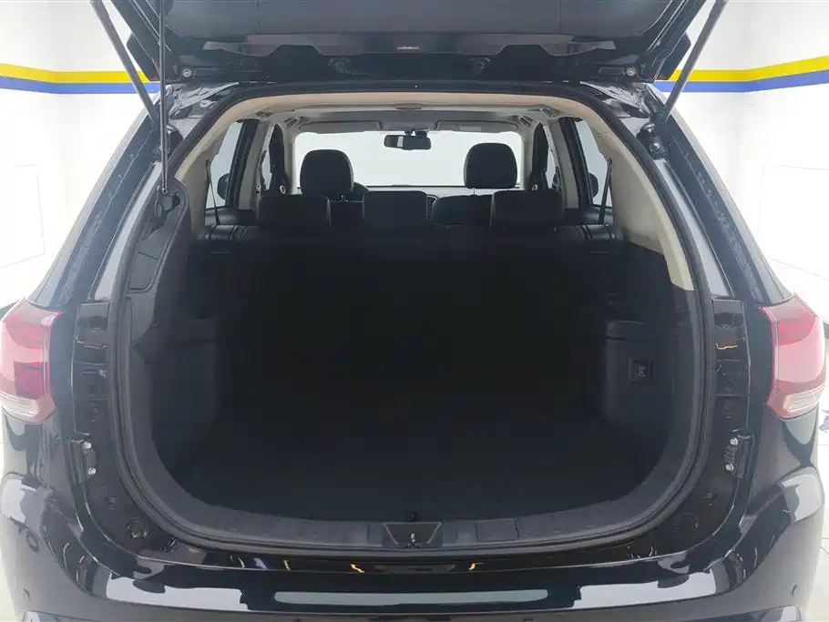 Mitsubishi Outlander 2021