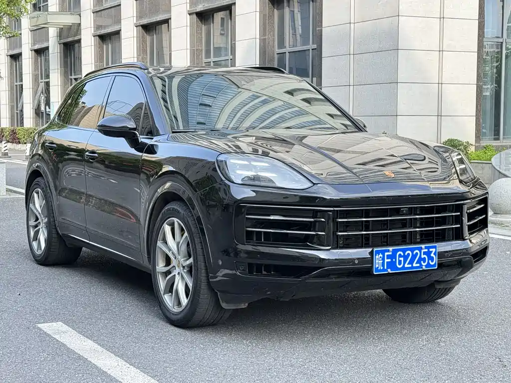 Porsche Cayenne 2024