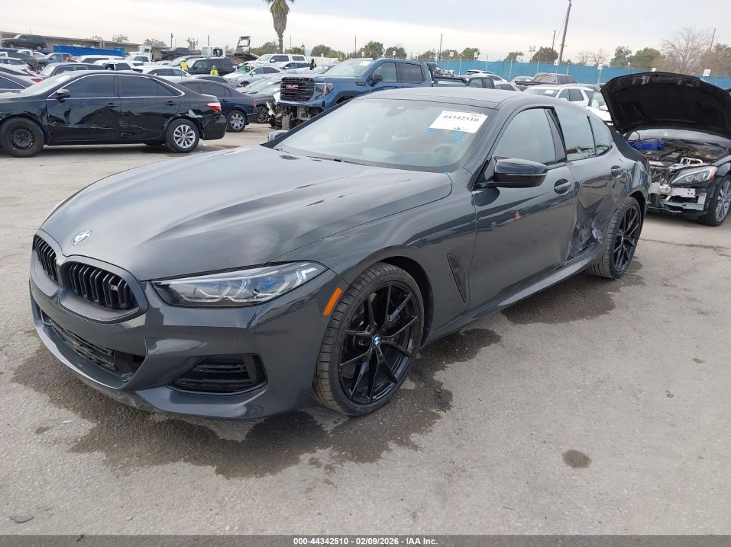 BMW 8 серии 2025
