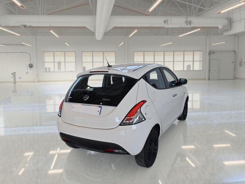 Lancia Ypsilon 2023