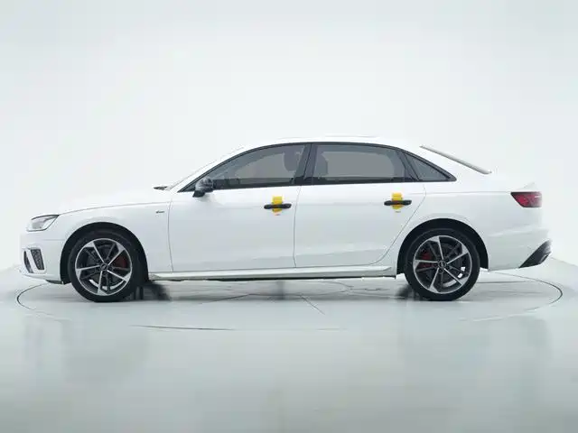 Audi A4 2023