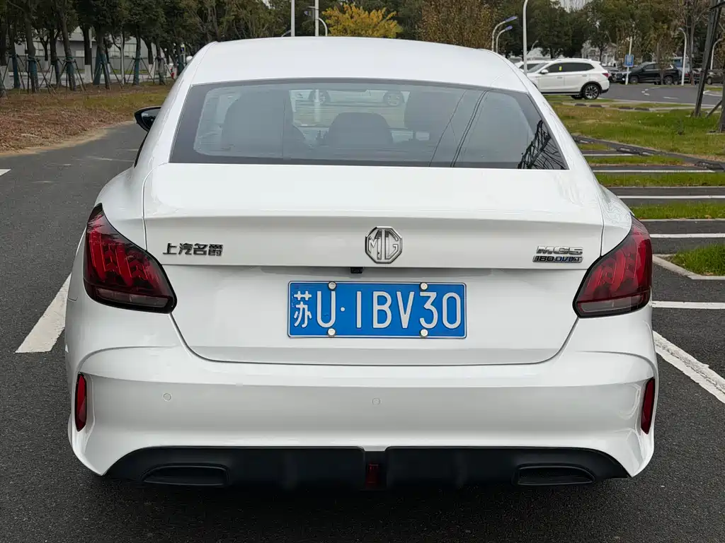 MG MG5 2022
