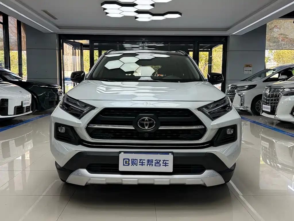Toyota RAV4 2024