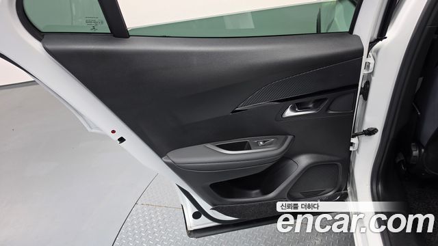 Peugeot 2008 2021