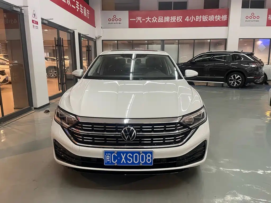 Volkswagen Jetta 2024