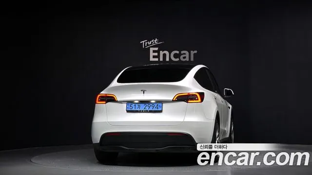 Tesla Model Y 2021