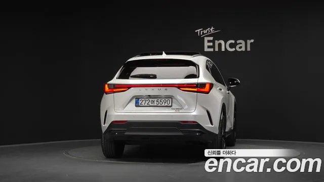 Lexus NX 2025