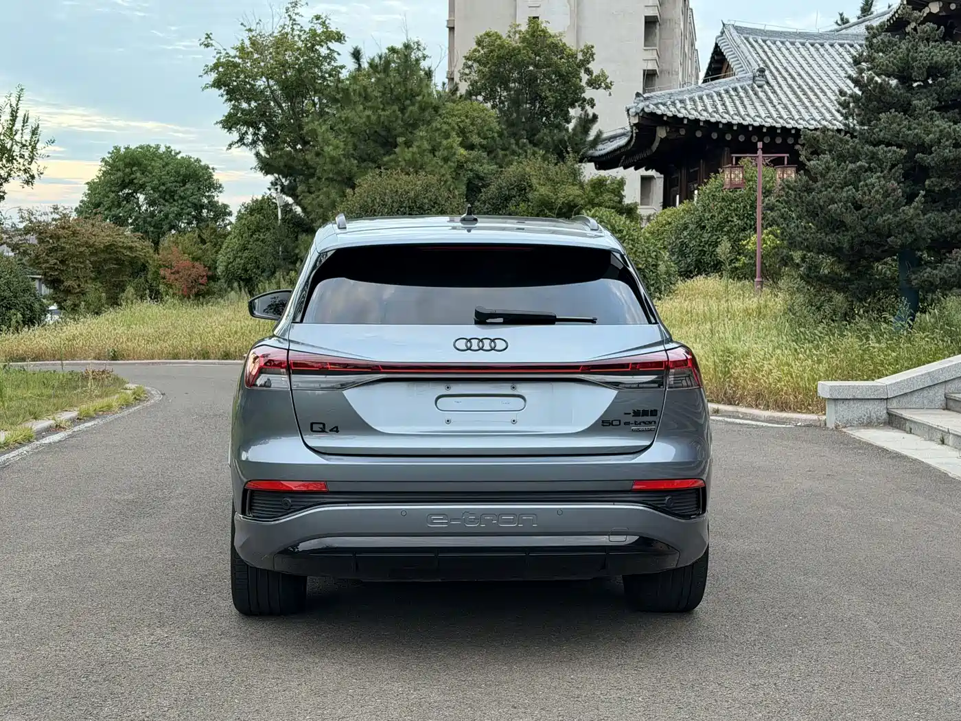 Audi Q4 e-tron 2024