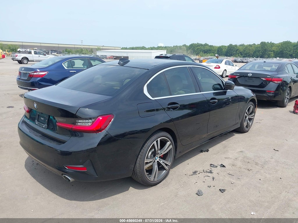BMW 330 2021